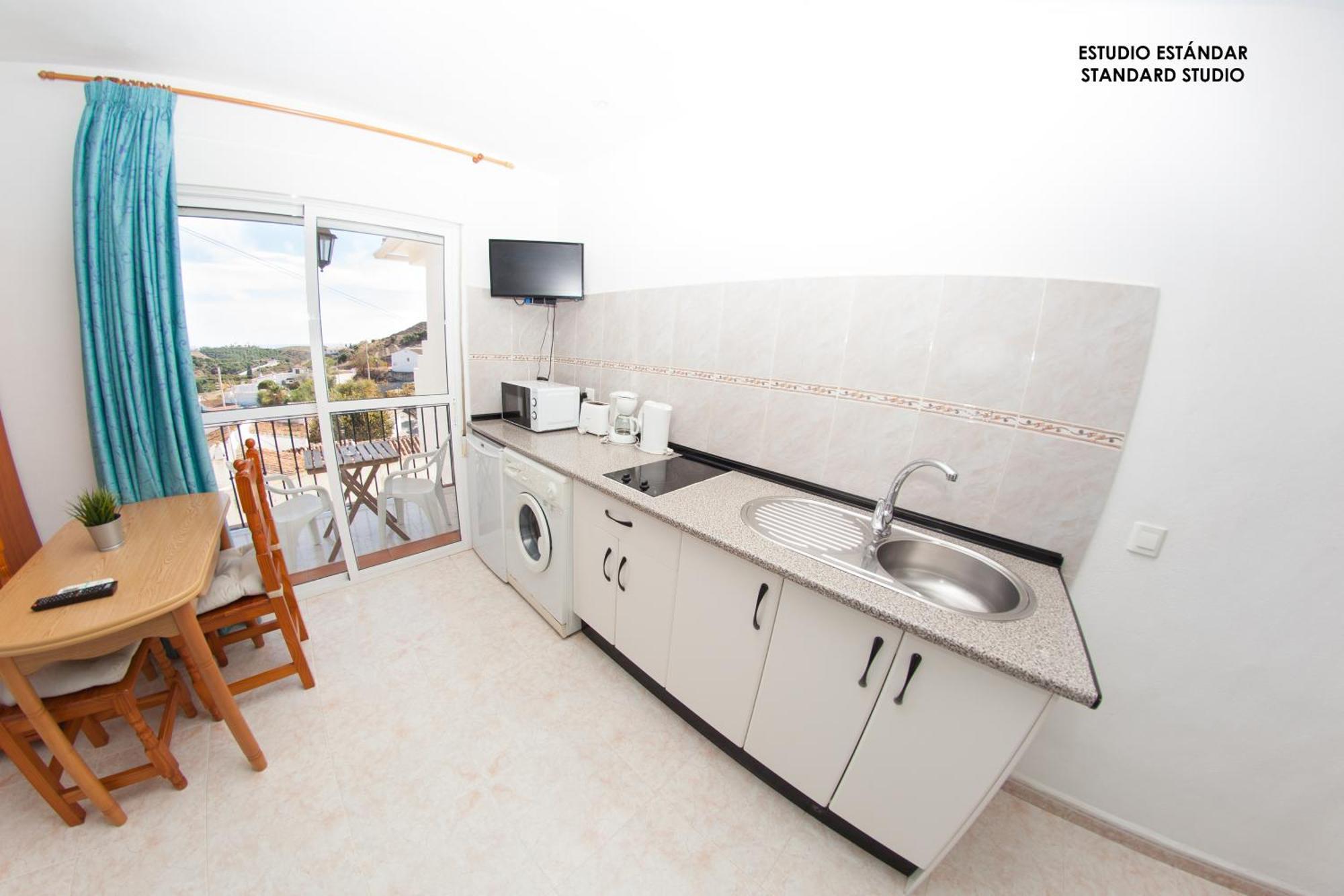Apartamentos Rurales Santos Benajarafe Zimmer foto